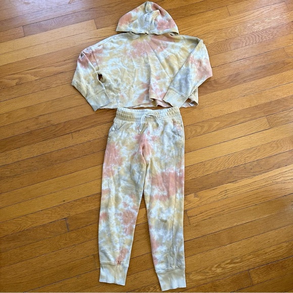 Old Navy Vintage Tie Dye Sweatsuit - Picture 3 of 7